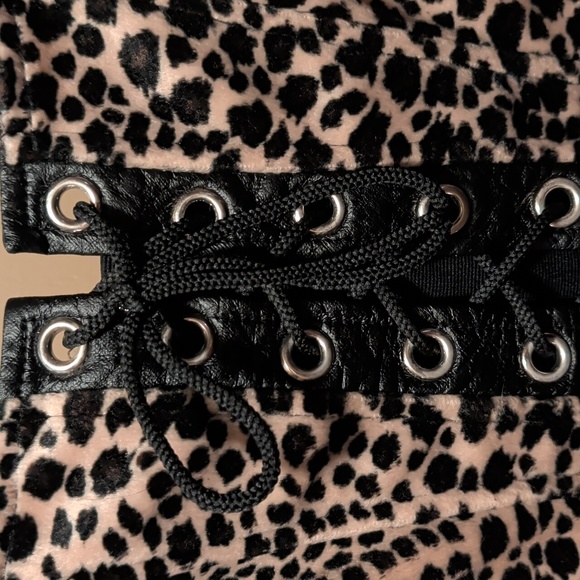 Vintage Y2K Lip Service Faux Leopard Fur Corset Top - Picture 6 of 6